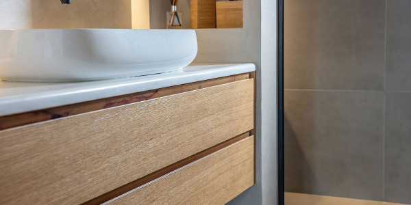 Reforma de Baños en València · Instalación de Muebles y Accesorios de Baño